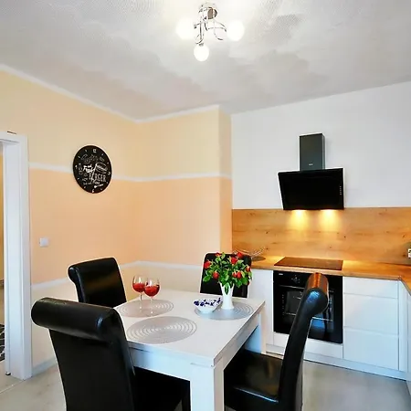 Mieszkania Blisko Plazy Apartman *